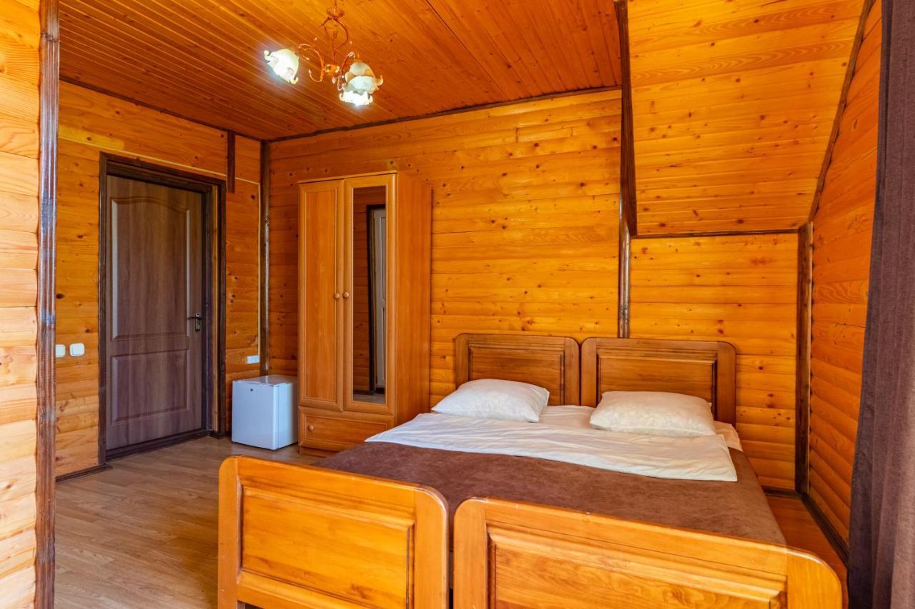 Hotel Гуцульська Світлиця Bukovel Exterior foto