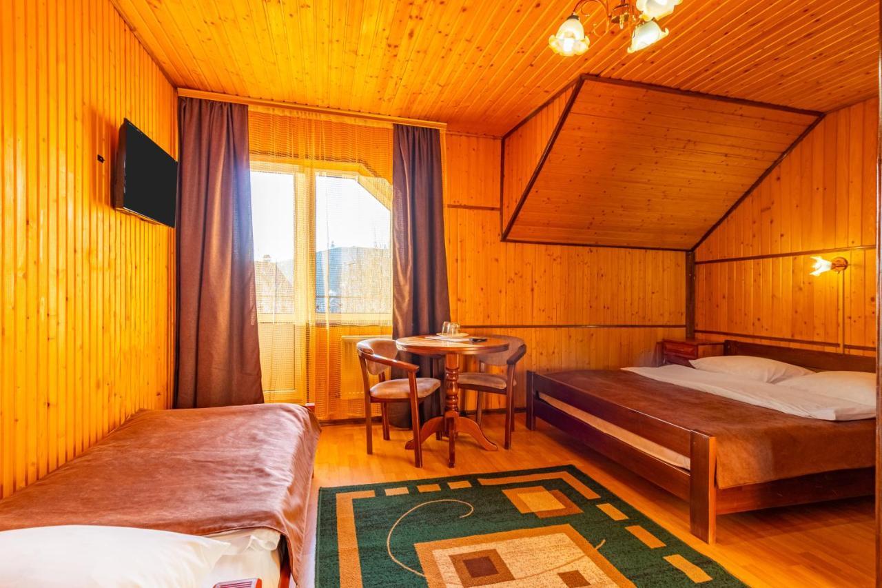 Hotel Гуцульська Світлиця Bukovel Exterior foto